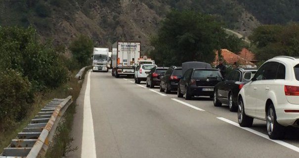 trafic blocat Valea Oltului