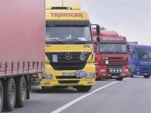 transportatorii-au-intrat-in-greva-peste-80-000-de-camioane-au-tras-pe-dreapta-109963-1