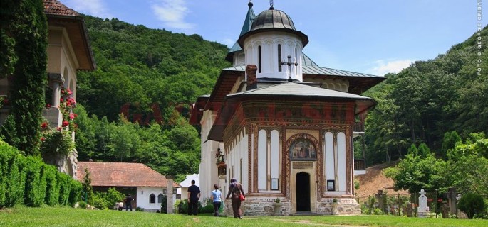 manastirea-turnu-biserica