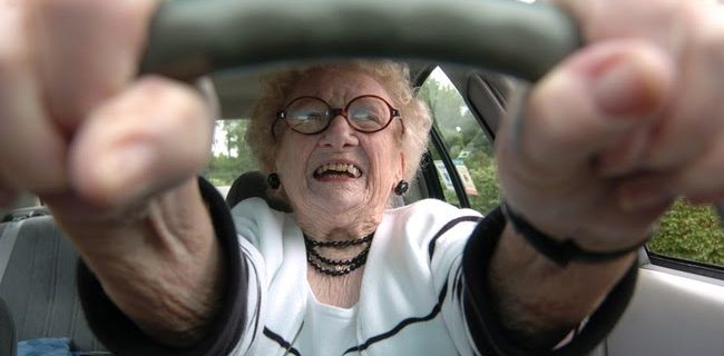 old-woman-driver